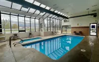 Quality Inn Mount Vernon - Swimmingpools