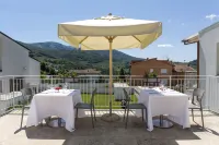 The Florence Hills Resort & Wellness Hotels in Londa
