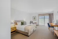 13th Beach Golf Lodges Hotels in Wallington