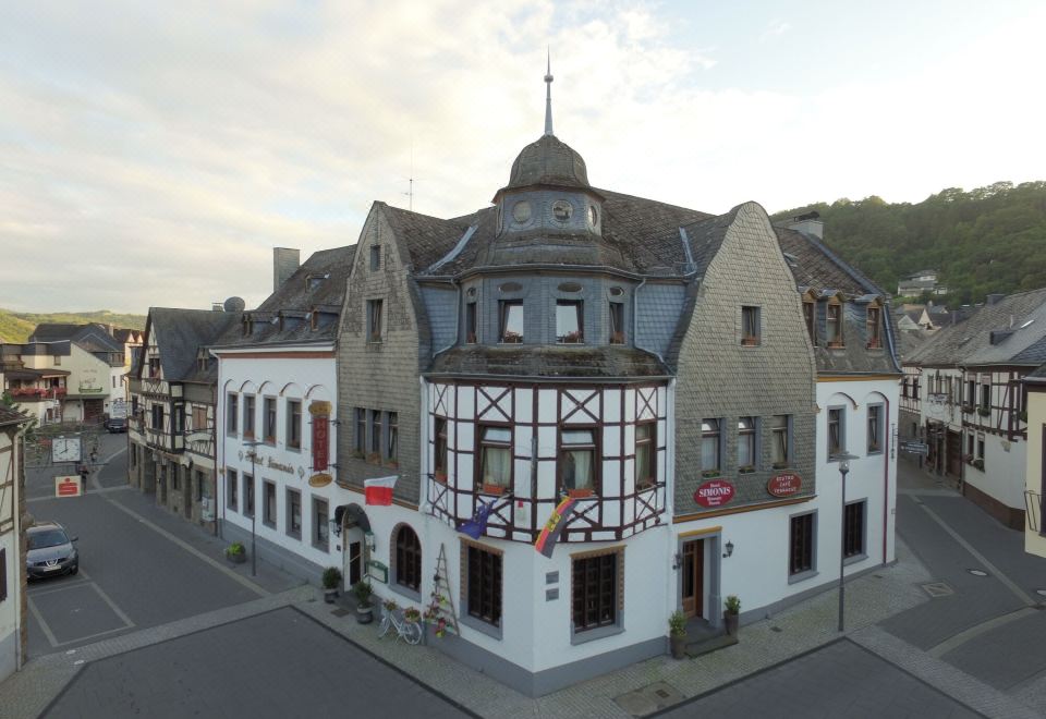 hotel overview picture