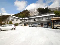 Mizubasho No Yado Higashi - parcheggio