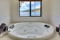 Port Huon Cottages Hotels in Geeveston