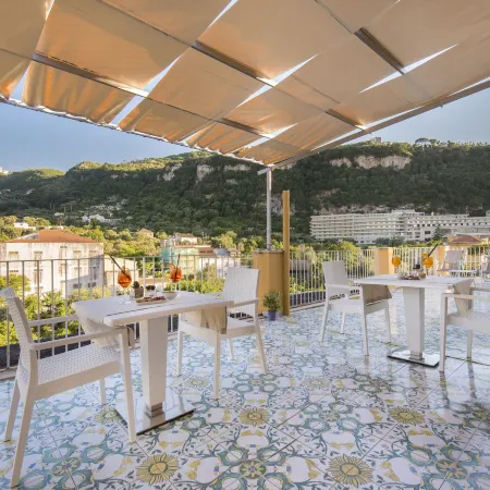 Hotel Leone
