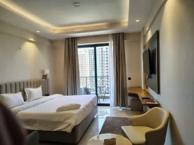 Celestial Manor Hotels in Ahmamau