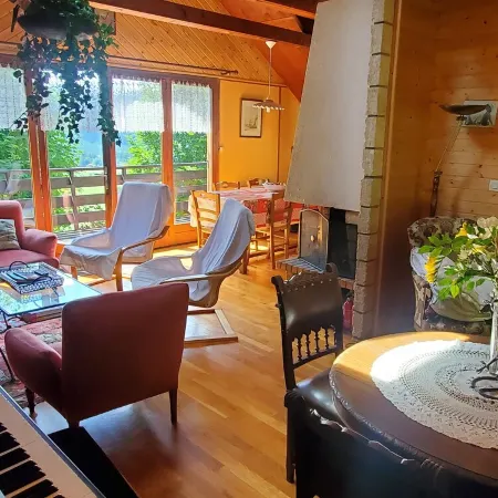 Chalet in the mountains, Massif du Vercors, 1100 meters, Piano at your disposal