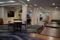 Fairfield Inn & Suites Youngstown Austintown - breakfast