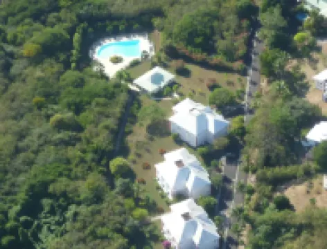 Résidence le Vallon Guadeloupe Parc Piscine Appartements & Studios Hotels in 