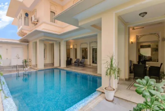 阿克沙尼瓦斯阿曼特拉精品飯店