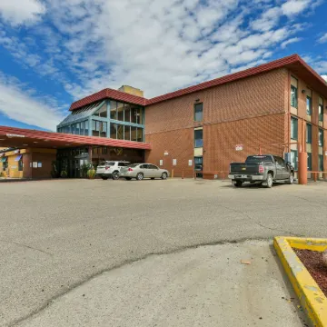 Seven Oaks Hotel Regina