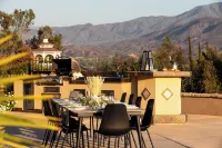 Sangiovese by AvantStay Spectacular Estate w Pool Hot Tub Putting Green