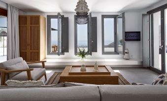 Kamini White I Villa