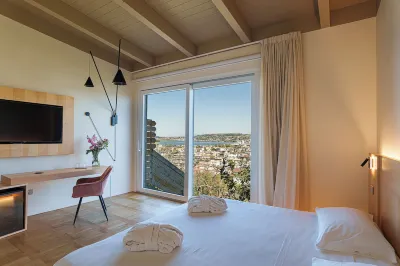 Uefio - Luxury Suites Hotel in zona Torregaveta