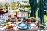 The Xon Hotel - servizio colazione