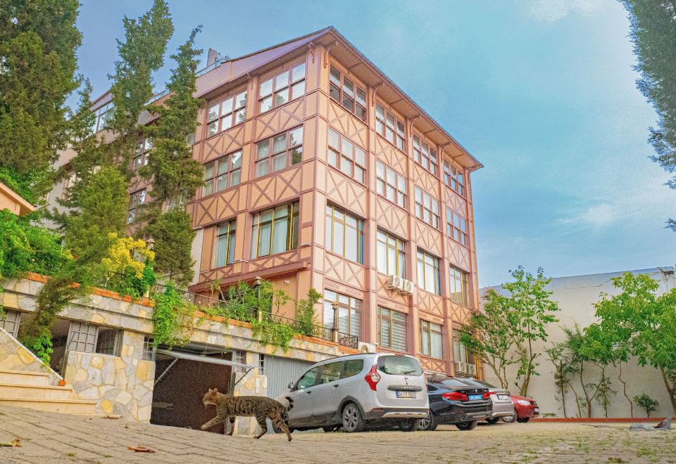 4. 엘리트 마르마라..