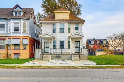 4 Mi to Dtwn: Detroit Townhome Near North End Hoteles cerca de Detroit Station