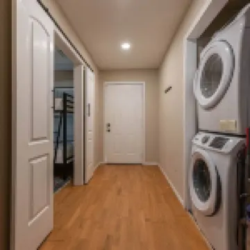 Escape to a Restored 1920s East Waco Bungalow