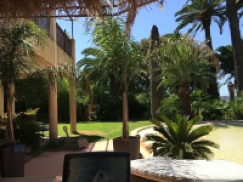 拉瑪德琳內提別墅酒店 濱海拉塞訥酒店