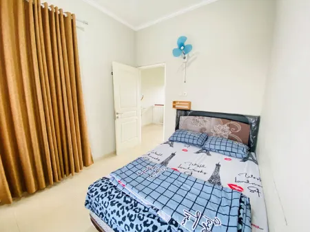 Villa Grand Taman Dau - 3 Bedrooms Отели рядом с достопримечательностью «Ma Chung University»