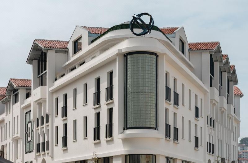 Bizipoz Hotel