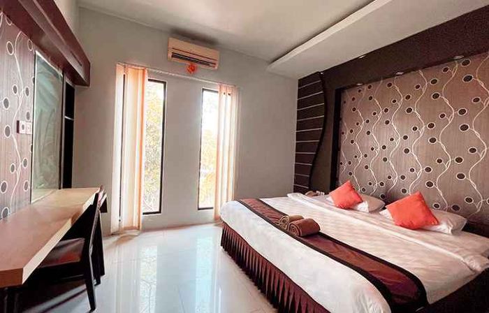 Grand Global Hotel