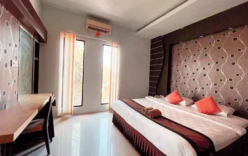 Grand Global Hotel - ที่มีที่จอดรถ