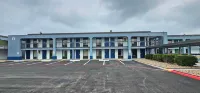 SureStay Studio by Best Western Victoria Hotels near First Presbyterian Church