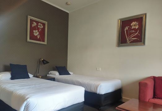 센테니얼 인 온 배서스트