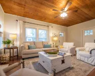 New-Ethel Rose Cottage-5 Min to Magnolia Silos