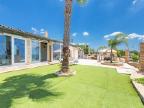 4126 วิลลา อิปาเนมา บาย แปร์เล ดิ ปูเกลีย โรงแรมในPescoluse