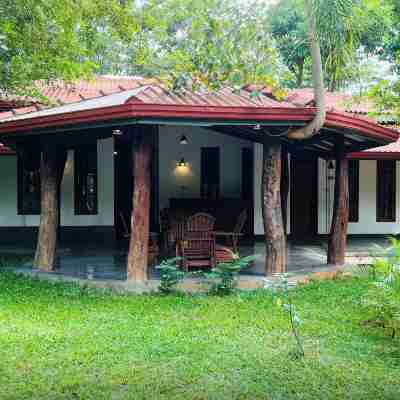 Kingfisher Resort & Retreat Sigiriya Hotel Exterior
