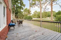 Mins to USC, Hospital, Zoo! Columbia Duet- 2 Units Hotels in Cayce