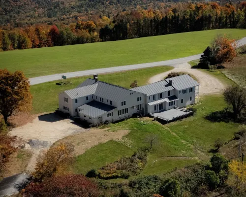 Cooper Hill Inn Hotels in Dover