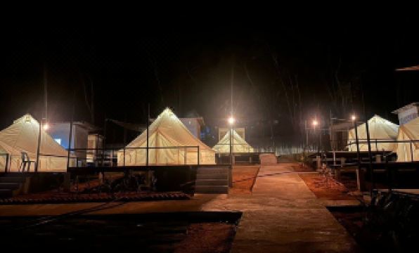 Dnamie Glamping - Lux Tent