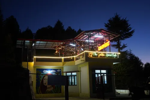 The Golden Leaves Cafe And Cottages Hotels in Champawat
