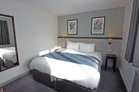 Oaklands Hotel Hotels near St Peter's Church, Plemstall