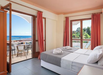 Aquarius Beach Hotel