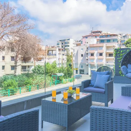 Grey - Elegant Apartments in Awkar