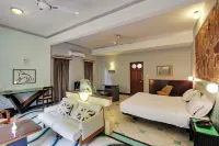 Hotel Inn Season - Art Deco Heritage Hotel in Jodhpur