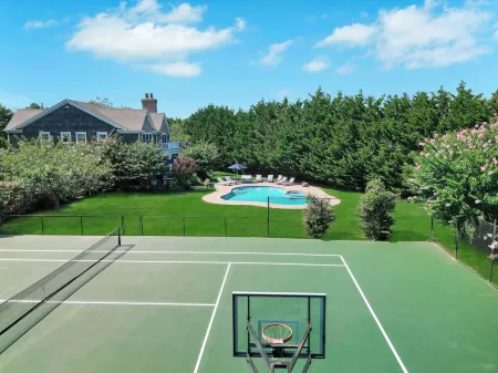 6 Bedroom Bridgehampton Estate, Private Tennis, Minutes from Ocean Beaches