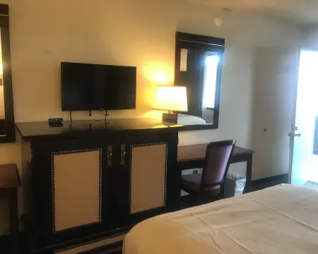 Travelers Inn & Suites Hotels in Craig
