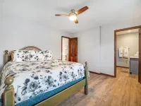 Waterfront Frisco Retreat – Spacious & Serene Hotels in Frisco