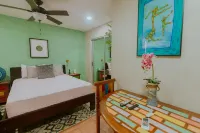Oasis Diverse Adult Retreat Hotels in Quepos