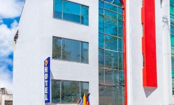 Hotel Ayenda Normandy