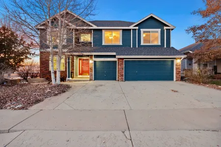 Spacious Home W/ Fun Amenities | Lake & Mtn Views Отели в г. Лаример Каунти