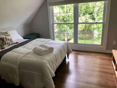Binghamton's Beautiful Riverside Drive Living! Hotels near Boscov's