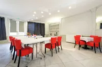 Hôtel le Terminus et Son Restaurant Côte à Côte - Chambres rénovées Hotels in Autun