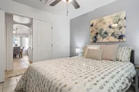Serene Vacation Home - Trails, Golf & Dining! Hotels near Our Play Place