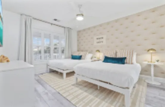 Luxury 4Br Beach Escape, Heated Private Pool, Spa, Outdoor Bar & Game Room!