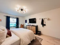 The Alpenglow Bungalow-3BR, 2BA mins from resorts!