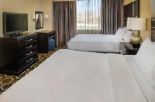 엠버시 스위트 바이 힐튼 세인트루이스 에어포트